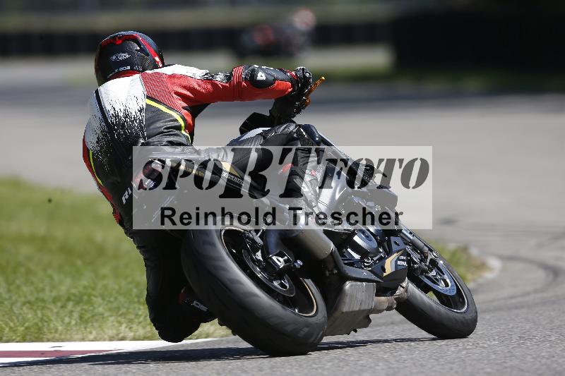 /Archiv-2025/48 25.08.2025 Cornu Master School ADR/rot-rouge/112